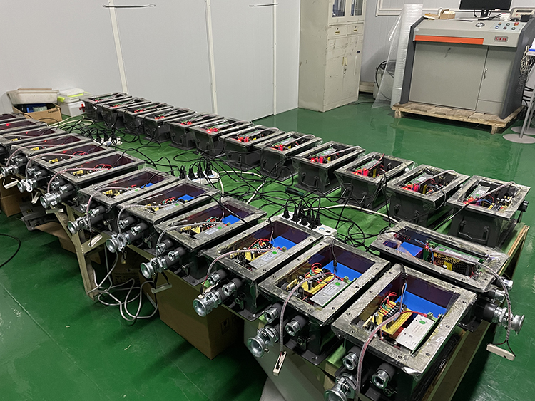 礦用隔爆兼本安型多路直流穩(wěn)壓電源：井下電氣設(shè)備高效率、高質(zhì)量運(yùn)轉(zhuǎn)的保證